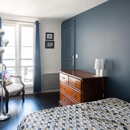 Bright 44m Near Canal Saint-martin Daire